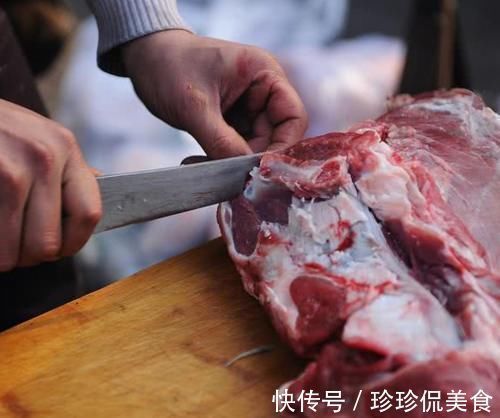 买羊肉,老屠夫教你“4吃4不吃”,肉贩不敢忽悠,保证鲜嫩不油腻