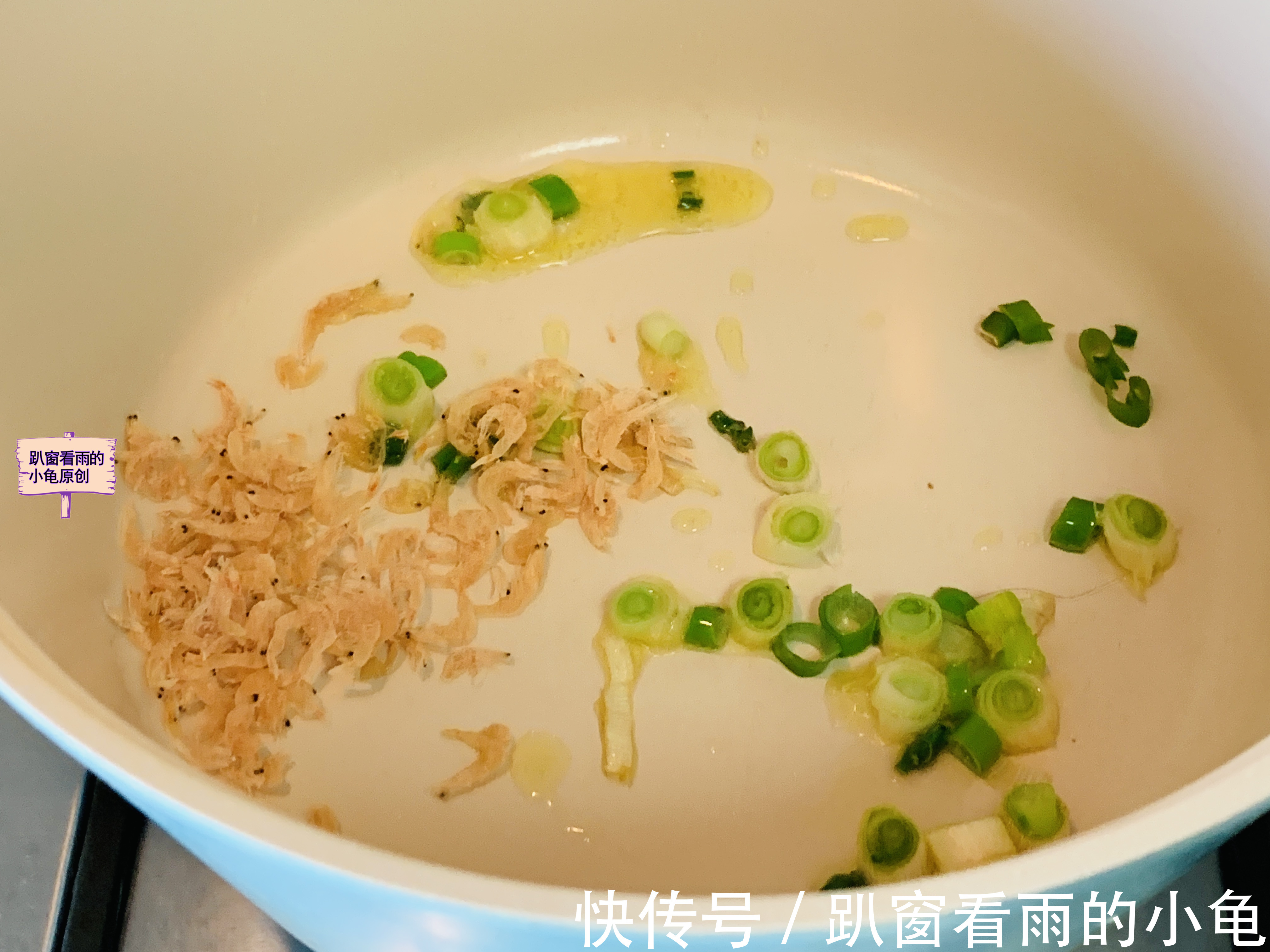 这道冬日早餐，喝上2碗，亦菜亦饭，暖胃又营养，开启一天好时光