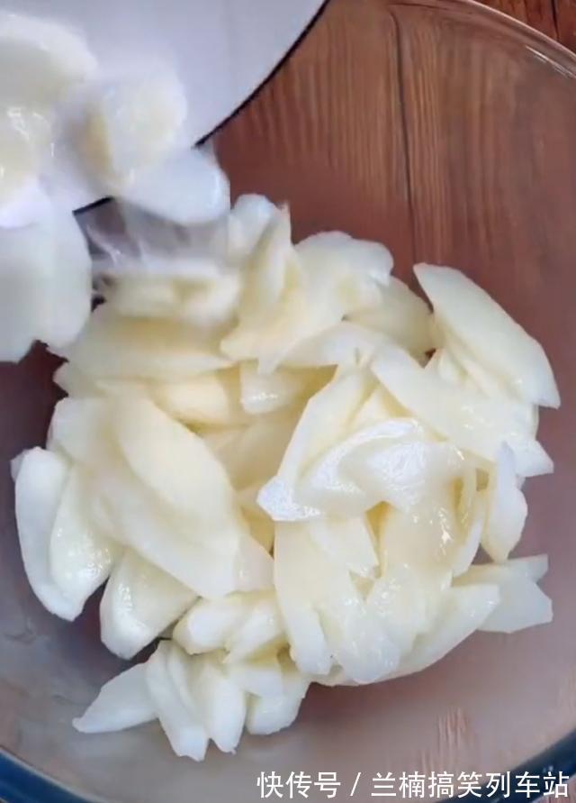 营养|今天美食，山药饺子，你吃过吗，既有营养又非常美味，太好吃了