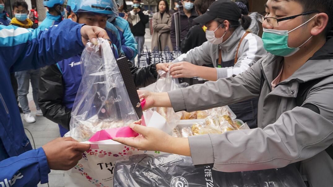 冬季物资|暖冬行动落地BFC蓝骑士驿站，饿了么、BFC联合多品牌推进“骑士堡垒”计划