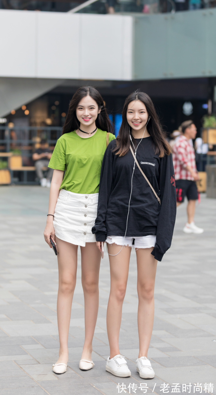 搭配|北京街拍,几款休闲青春范的夏季搭配,你更喜欢哪一款?