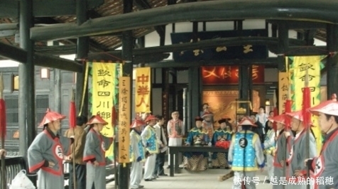 争相|古代犯人被流放,负责押送的衙役岂不是很辛苦,为何还争相前往