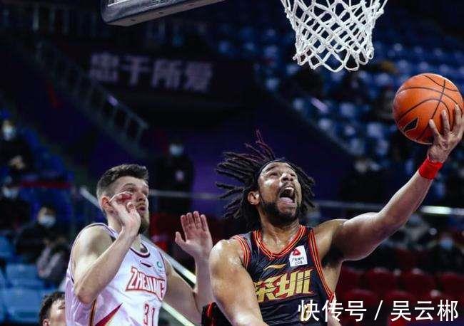 CB23投13中得34分13篮板!在内线予取予求,昔日CBA大杀器又回来了