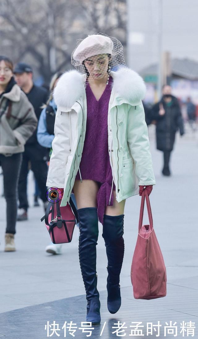 ¶Ì¿ã|½ÖÅÄ£º¶¬ÌìµÄ¸ßͲѥ,ÃÀŮѡÔñ¹ýÏ¥Éè¼ÆµÄ,´îÅä¶Ì¿ã¸üʱ÷Ö¡¢¸üůºÍ