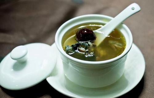 肠胃病|喝茶不注意种类，会喝出高血压、肠胃病？辟谣：喝茶没那么多事