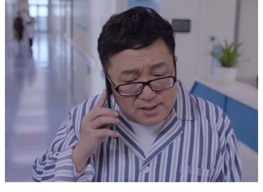 《突围》：最大的反派boss就在身边，几乎没有人会怀疑这个人