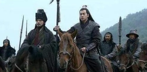 吕布|夏侯惇为何独眼就这还能赢赵云两次