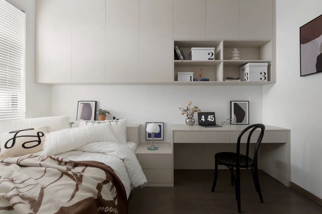 四居室|147㎡的原木风四居室,客餐厅一体好通透!