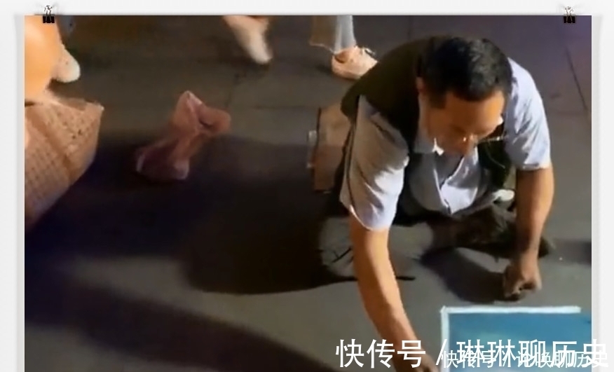 流浪者&同是流浪大师,一位写书法爆红到处捞金,一位画画低调的无人问津