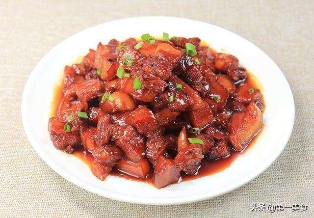 啤酒|红烧肉最忌讳焯水，厨师长教你一招，肥而不腻又去腥，家人都爱吃