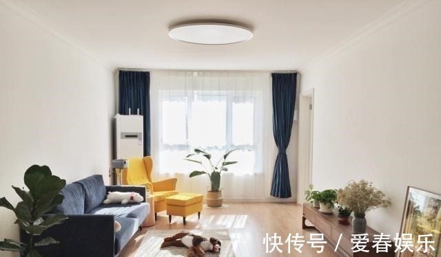装修|她在玄关做个“落尘区”,衣帽间不要柜体和柜门,谁见过!