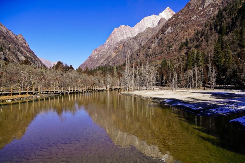 川西网红徒步路线新洛克线始端，沿途风景如画！驴友：天堂与炼狱