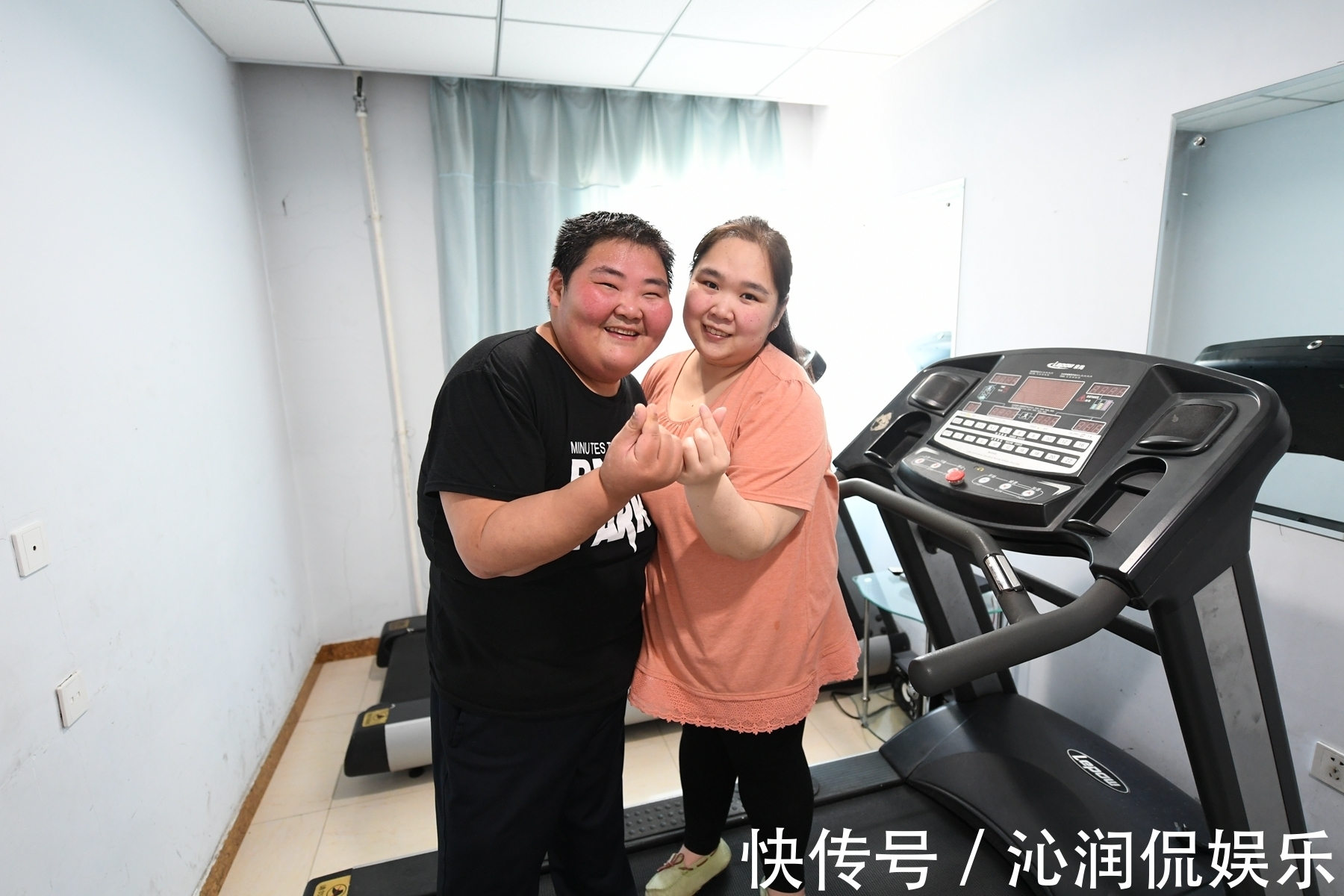 林月|800斤重夫妻为生娃狂减400斤,称结婚时买不到婚纱