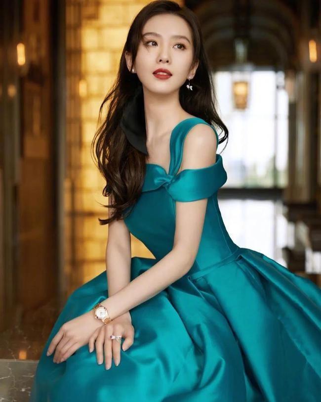 配饰 女人带手表应该戴“左手”还是“右手”?看完就懂了,戴错很尴尬