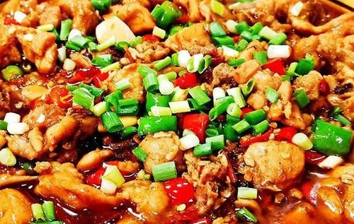 孩子最馋的“葱香菜”，简单易学，色泽艳丽，补脑益智身体壮