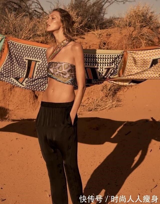 时髦 今年不流行穿吊带了,丝巾抹胸更时髦,让各位轻松美出新高度!