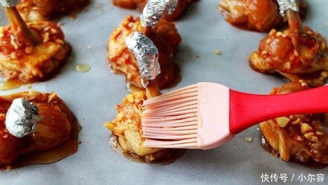 别买了,睡前腌上第二天做,这鸡腿做法简单,干净卫生