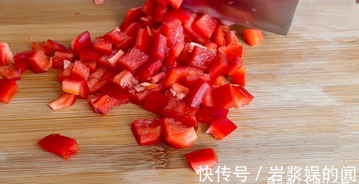 猪肝|把啤酒倒入猪肝中,这种做法真是太厉害了,出锅满屋飘香,真解馋