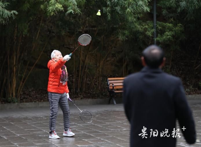  节气|大雪节气 黔灵山公园人气旺