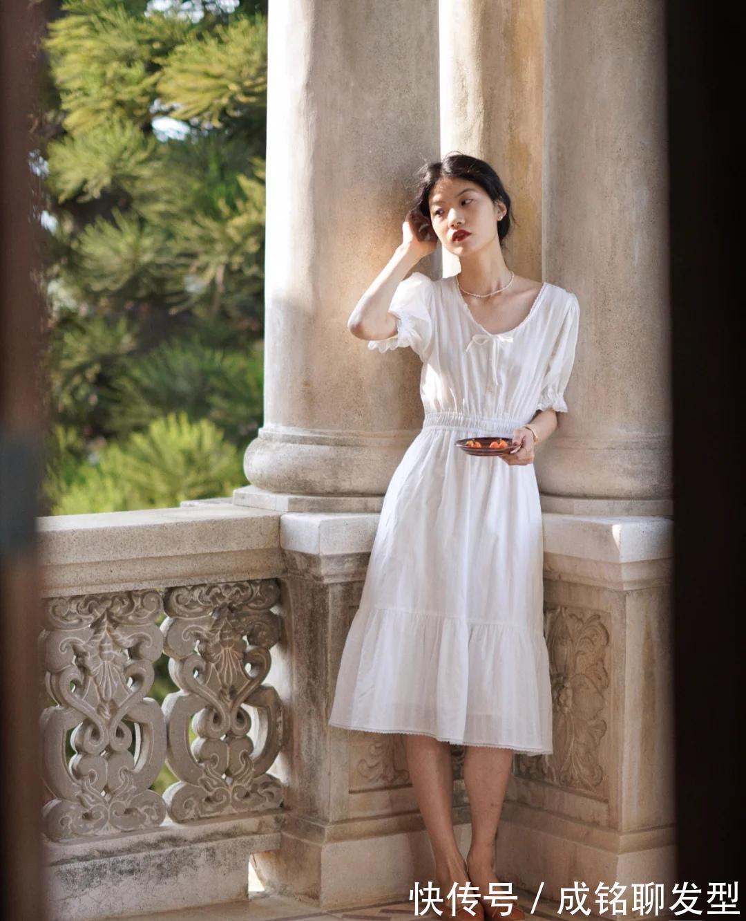 搭配|霸榜整个春夏的“泡泡袖”,依然是流行单品中的佼佼者,时尚大气