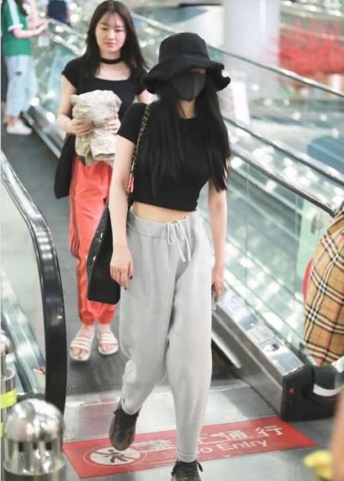  显瘦|秋冬穿搭想显瘦？“腰线法则”就能解决，轻松穿出好身材