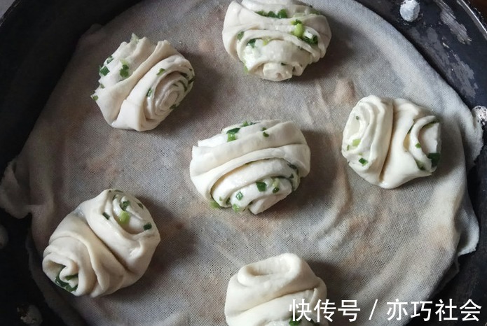 好吃|花卷怎么做才能好吃不硬?这就把方法教给你,层层分明,香软好吃