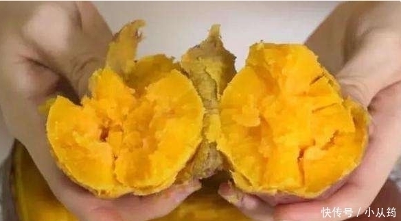 清洗干净|蒸红薯时,不要直接上锅蒸,多加一步,红薯香甜又细腻,更好吃