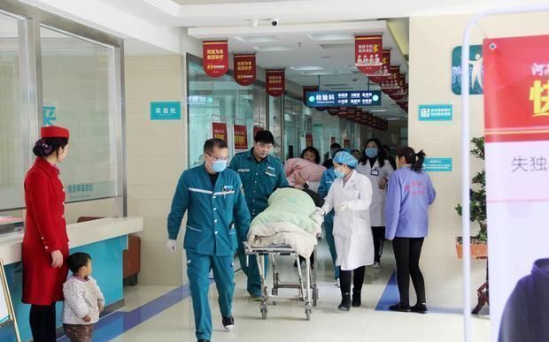 进产房前|进产房前,孕妈提前准备好这十件事,能帮助缓解紧张和避免尴尬