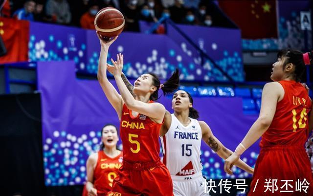 金维娜|33分大胜!中国女篮打爆世界第五法国队,世预赛三战全胜小组第一