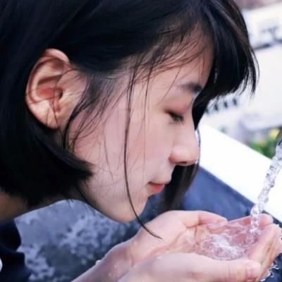 女生“洗头”时,尽量改掉这“3习惯”,否则变“秃头女孩”别哭哟