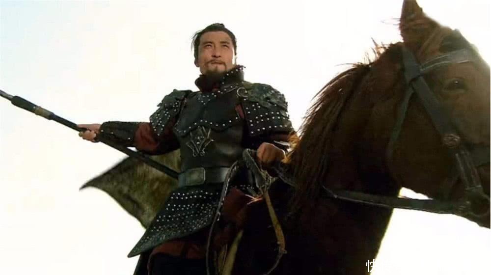 为啥林冲总把禁军教头挂在嘴边?他已经被朝廷抛弃,还在炫耀啥?