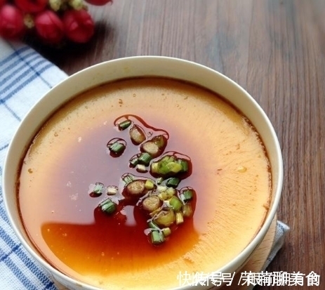 蒸鸡蛋,加水后直接蒸就大错特错!多做2步,细腻嫩滑,像豆腐脑