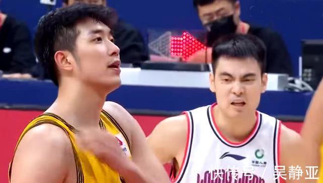 李楠|祝铭震20+7关键球致胜!郭士强送李楠10连败,吴冠希21+10难救主