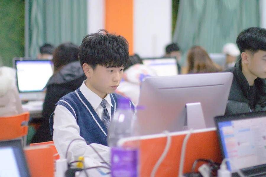 幕后人员|揭秘双十一，山东工业职业学院这些“幕后人员”在静悄悄的干啥？