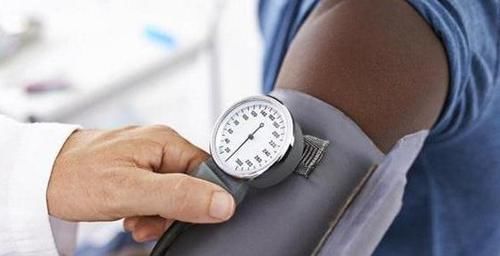 高盐食物|导致高血压上升的不是酒精,而是四类食物!