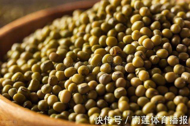冰糖|熬绿豆粥时，直接下锅煮就错了，多加1个步骤，绿豆出沙又软糯