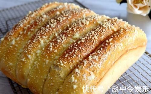 孩子想要吃面包，妈妈亲自动手做，越做越上瘾，实在是太好吃了