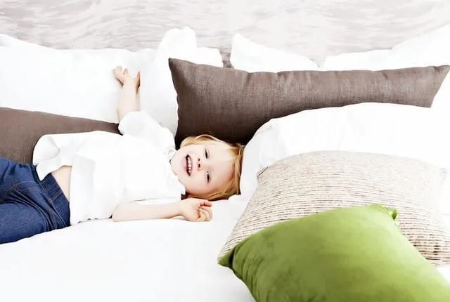 宝贝又又又又尿床了!?很可能是生病了