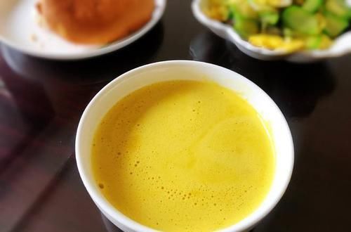 民间土偏方：“豆浆+南瓜”一起煮，一周喝3次，膝盖不疼了