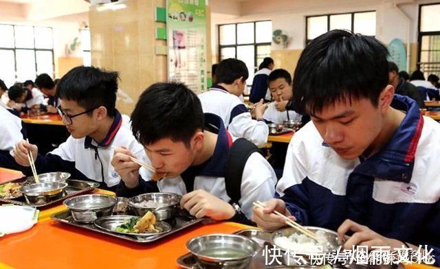 饮食习惯|初中生“停止长高”的几种暗号,中了2条以上,基本等于“定型”