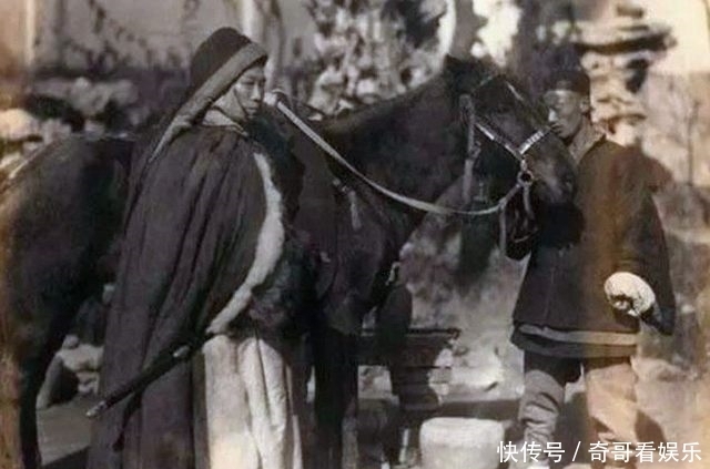 年幼|清朝真实老照片：清朝佩剑的侠士，最后一张是年幼的溥仪！