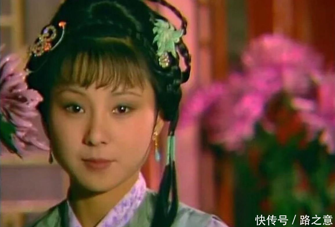 晴雯|晴雯对宝玉到底是怎么样的爱情?为什么要埋藏在内心深处?