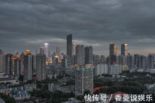 房价|中国到底有多少空房子看完数据后才发现,低估了楼市