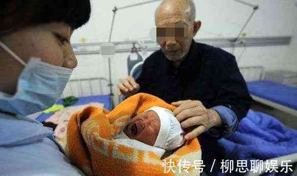 产妇|分娩后才9天,产妇如厕拉出“一块肉”,老医生一看脸煞白