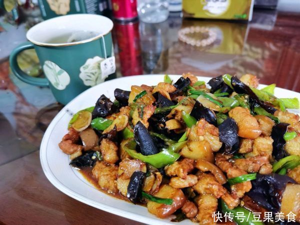 白米椒|有了它干掉两碗饭不是事！超下饭的辣椒炒肉