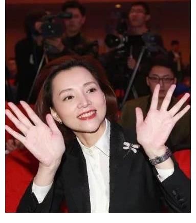 楊龍|終于不再隱瞞，同事揭露董卿離開央視的原因，你知道為什么嗎？