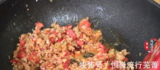 小丁|冬瓜别炒着吃了,教你特色做法,我家一周吃5次,好吃解馋又营养!