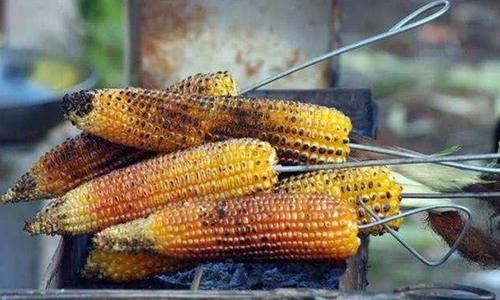  东北|郑爽节目中表演东北搓澡，大刷子刷的胳膊刺啦响！网友：感觉掉层皮！