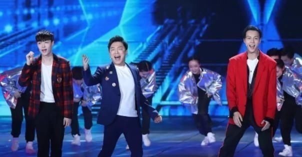 央视主持阵容大换血,新面孔成为主持舞台一道风景线