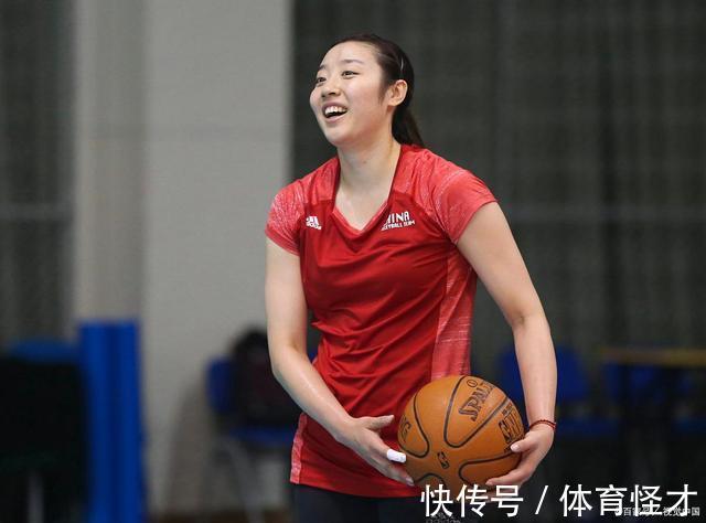 姚迪|蔡斌号召力不足,还是打算重组国家队?4位女排世界冠军缺席集训